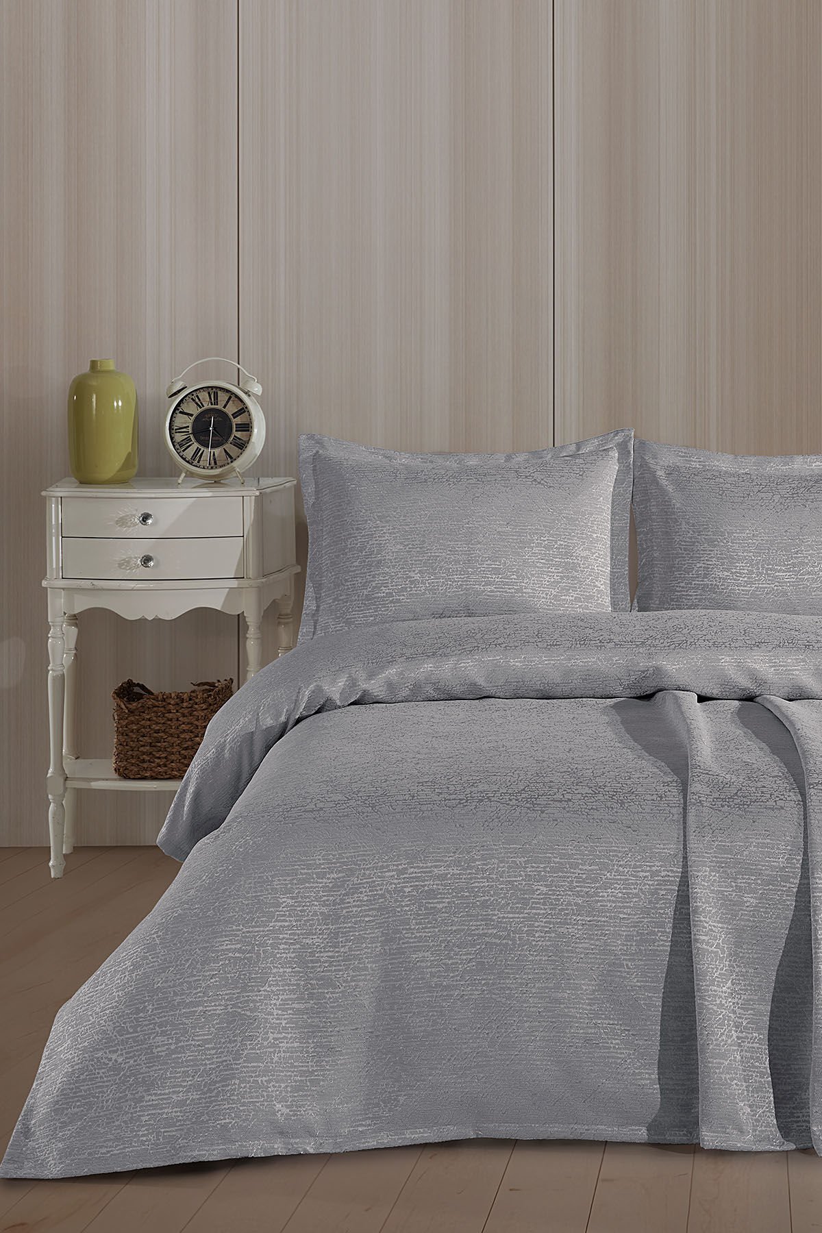 Sarah Jakarlı Şönil Çift Kişilik Yatak Örtüsü 240x250cm