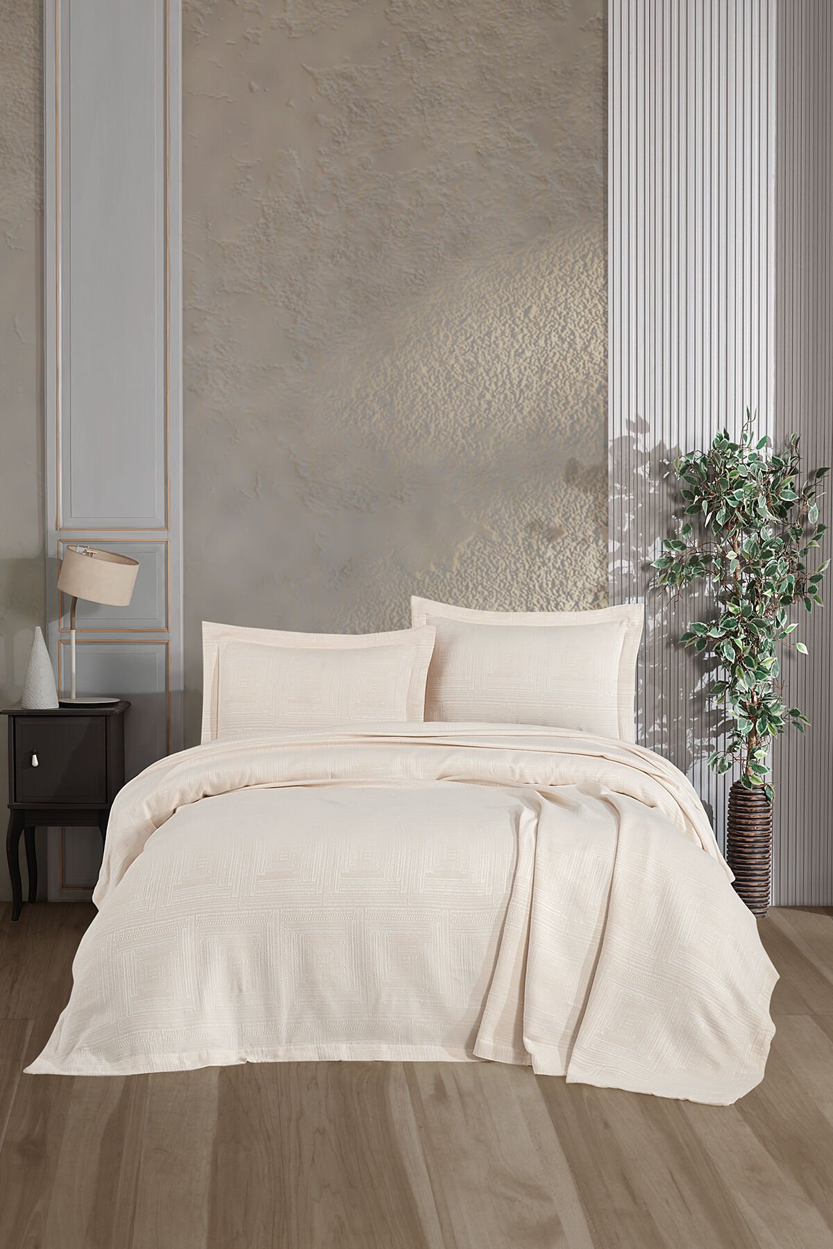 Concorde Çift Kişilik Yatak Örtüsü ve Pike Seti 230x240cm Ekru