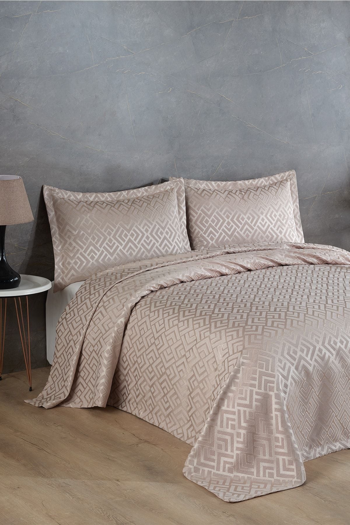 Estila Jakarlı Şönil Çift Kişilik Yatak Örtüsü 240x250cm Bej