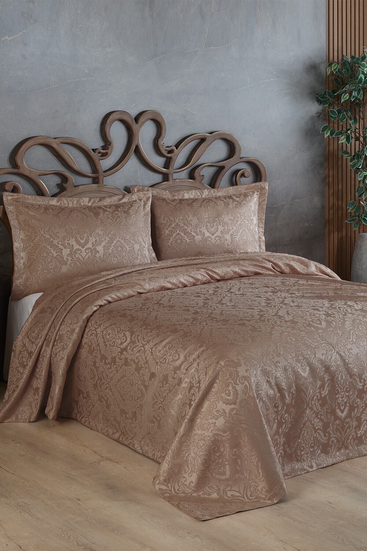 Sierra Jakarlı Şönil Çift Kişilik Yatak Örtüsü 240x250cm Kahverengi̇