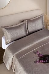 Hermira Jakarlı Çift Kişilik Modern Yatak Örtüsü Takımı 3 Parça 240x250cm